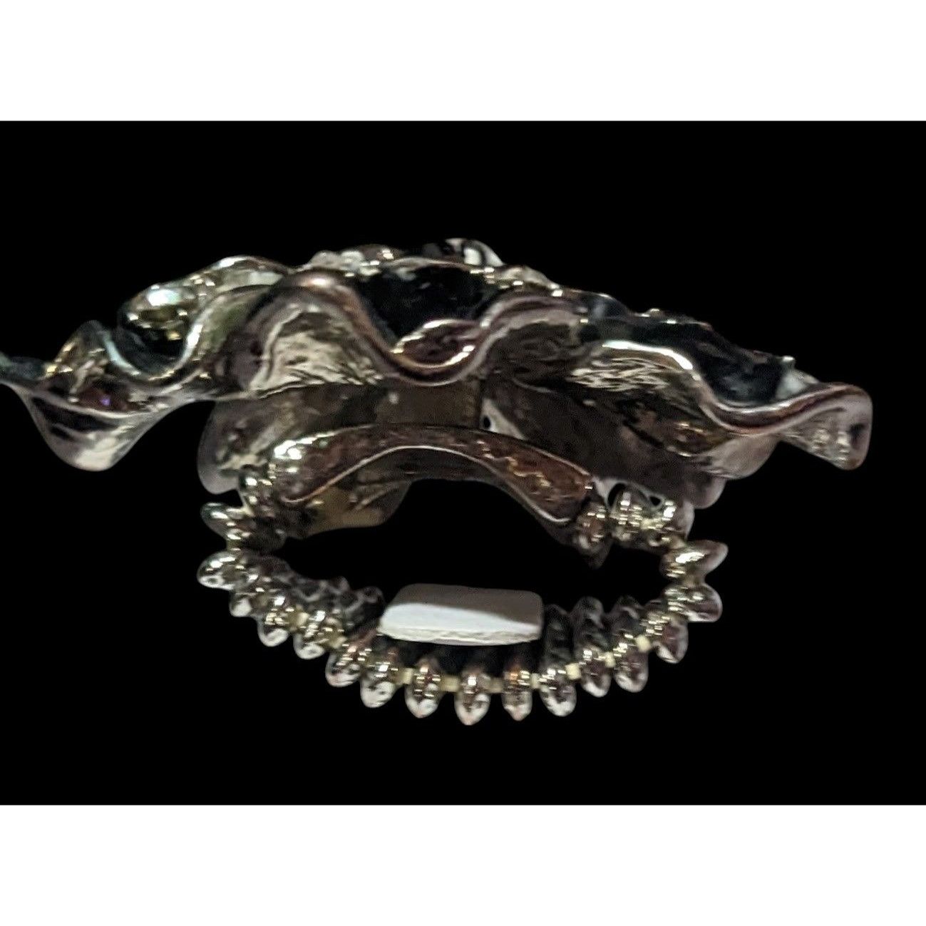 Other Chunky Floral Black And White Stretch Statement Ring Size 6 Size ONE SIZE - 8 Thumbnail