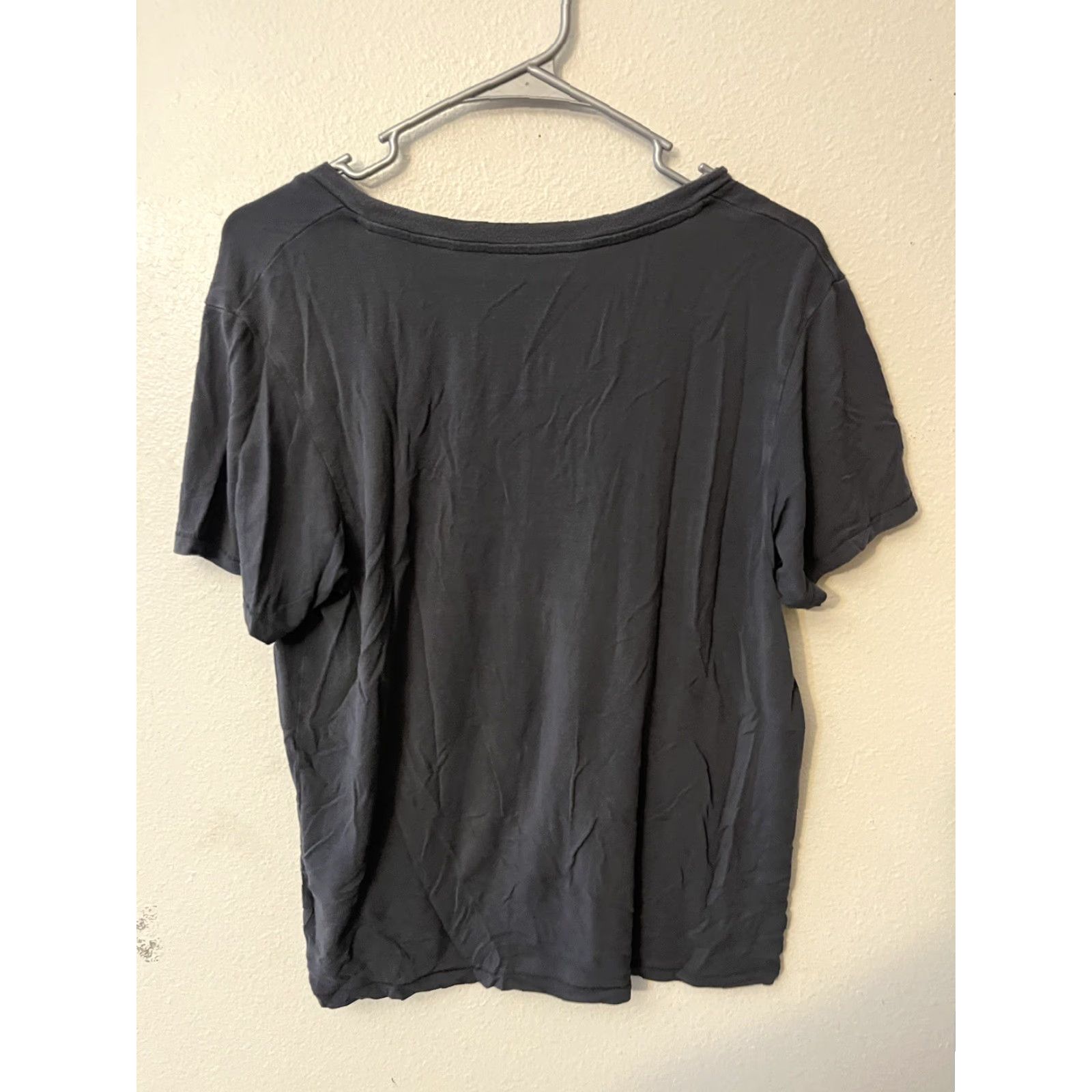 American Eagle Outfitters American Eagle Outfitters V Neck Tee XS Soft & Sexy Womens T-Shirt Modal Gray Short Sleeve Casual Regular Size XS Size XS / US 0-2 / IT 36-38 - 3 Thumbnail