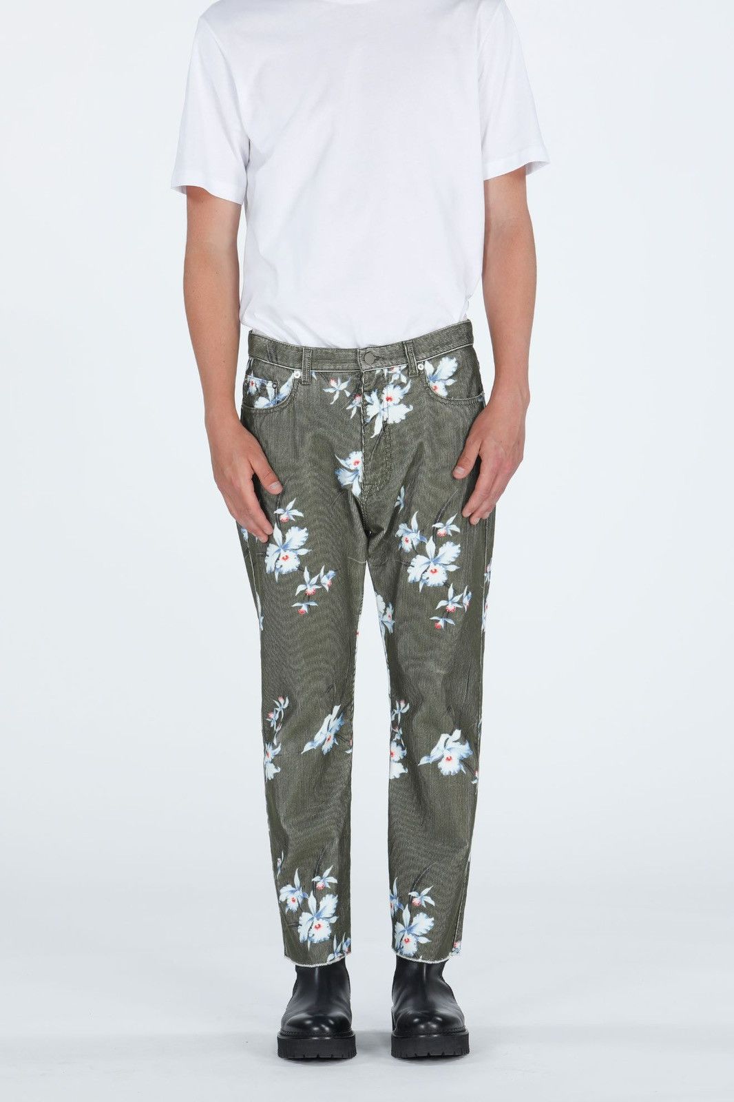 N21 !DS! FW22 N21 Floral Print Straight Leg Green Corduroy Pants Size US 32 / EU 48 - 1 Thumbnail