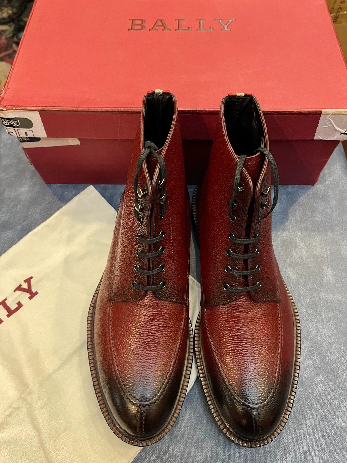 Bally Bally Kristan Short Booties 40 EU Red-Black Gradient Size US 7 / EU 40 - 8 Thumbnail
