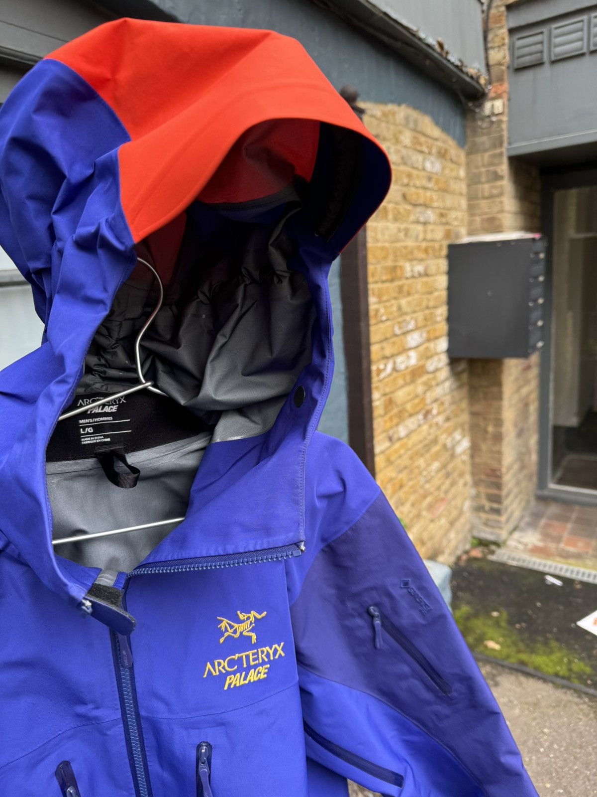 Arc'teryx × Palace Palace Arc'Teryx Alpha SV Gore-tex Jacket