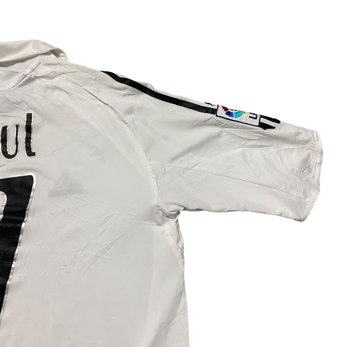 Adidas Vintage Raul Gonzalez Jersey Real Madrid Home 2005 Size US M / EU 48-50 / 2 - 9 Thumbnail