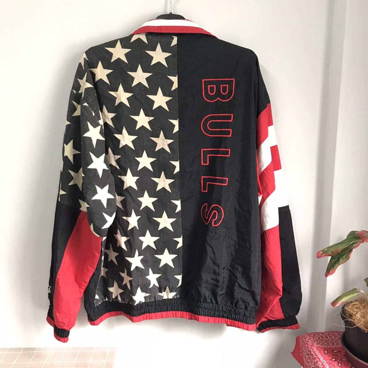 NBA × Starter × Vintage Vintage Chicago Bulls Jacket Size US L / EU 52-54 / 3 - 2 Thumbnail