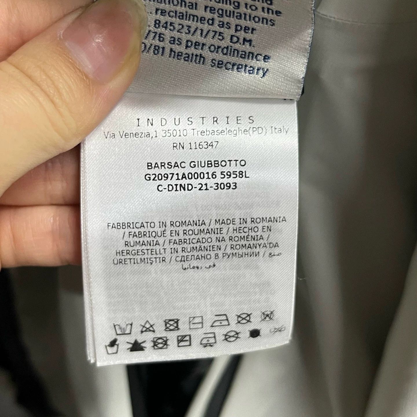 Moncler Moncler 25 White Double-Sided Letter Print Down Jacket Size US XXS / EU 40 - 4 Thumbnail