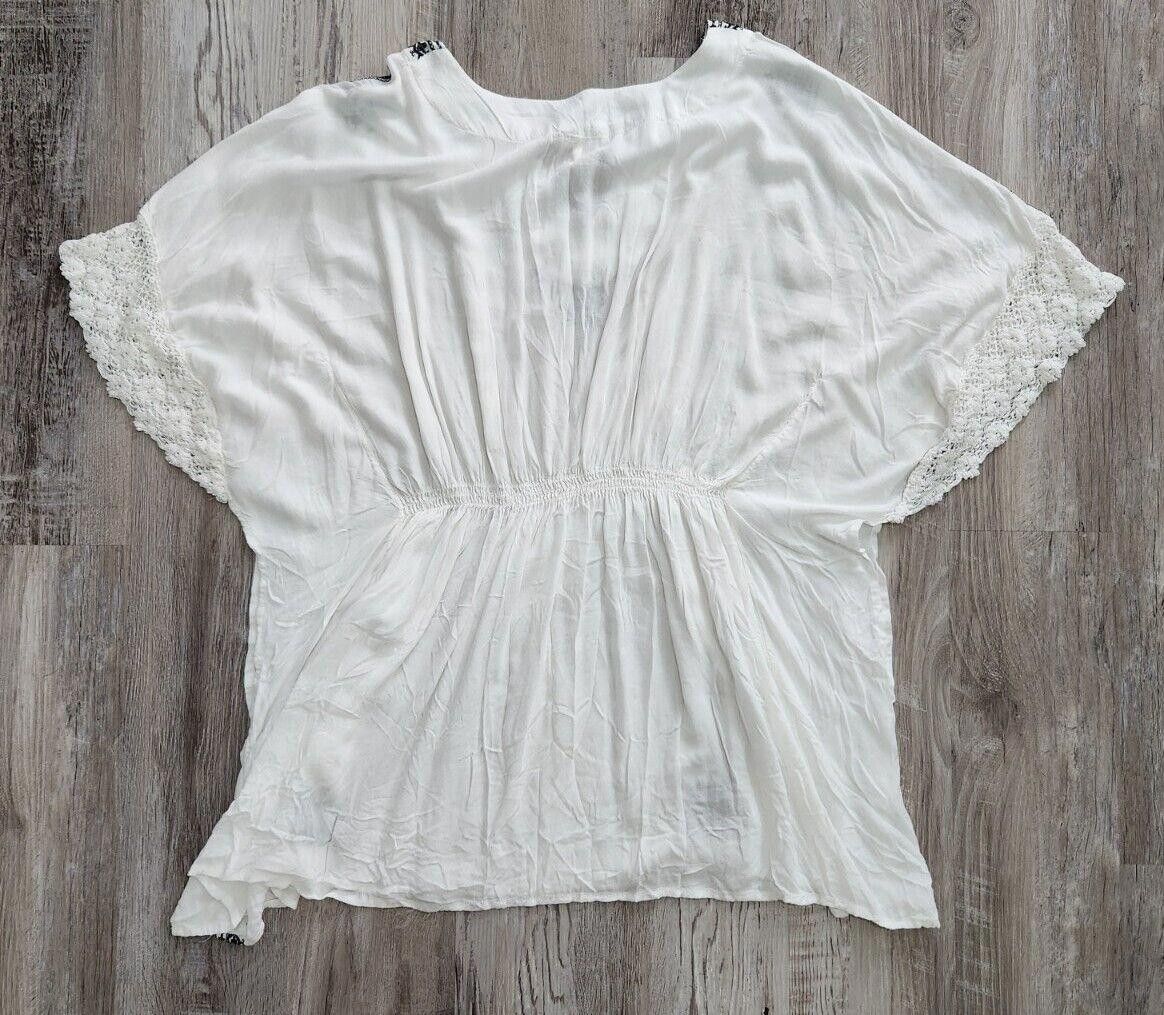 Designer Rise And Bloom Beach Cover Up Medium White Black Embroidered Size M / US 6-8 / IT 42-44 - 2 Thumbnail