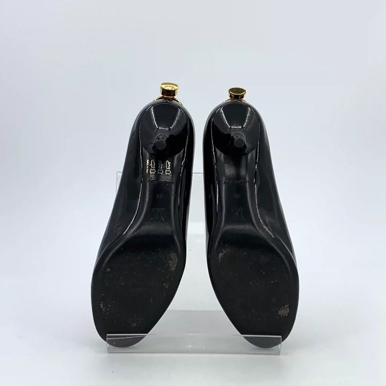 Louis Vuitton Louis Vuitton Black Round Toe Gloss Gold Lock Stiletto Hee Size US 4.5 / IT 34.5 - 6 Thumbnail