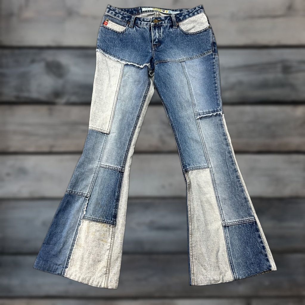 Bell VINTAGE Mudd Jeans Womens 5 Denim Bell Bottom Flare Patchwork Low Rise 90s Blue Size 27" / US 4 / IT 40 - 1 Thumbnail