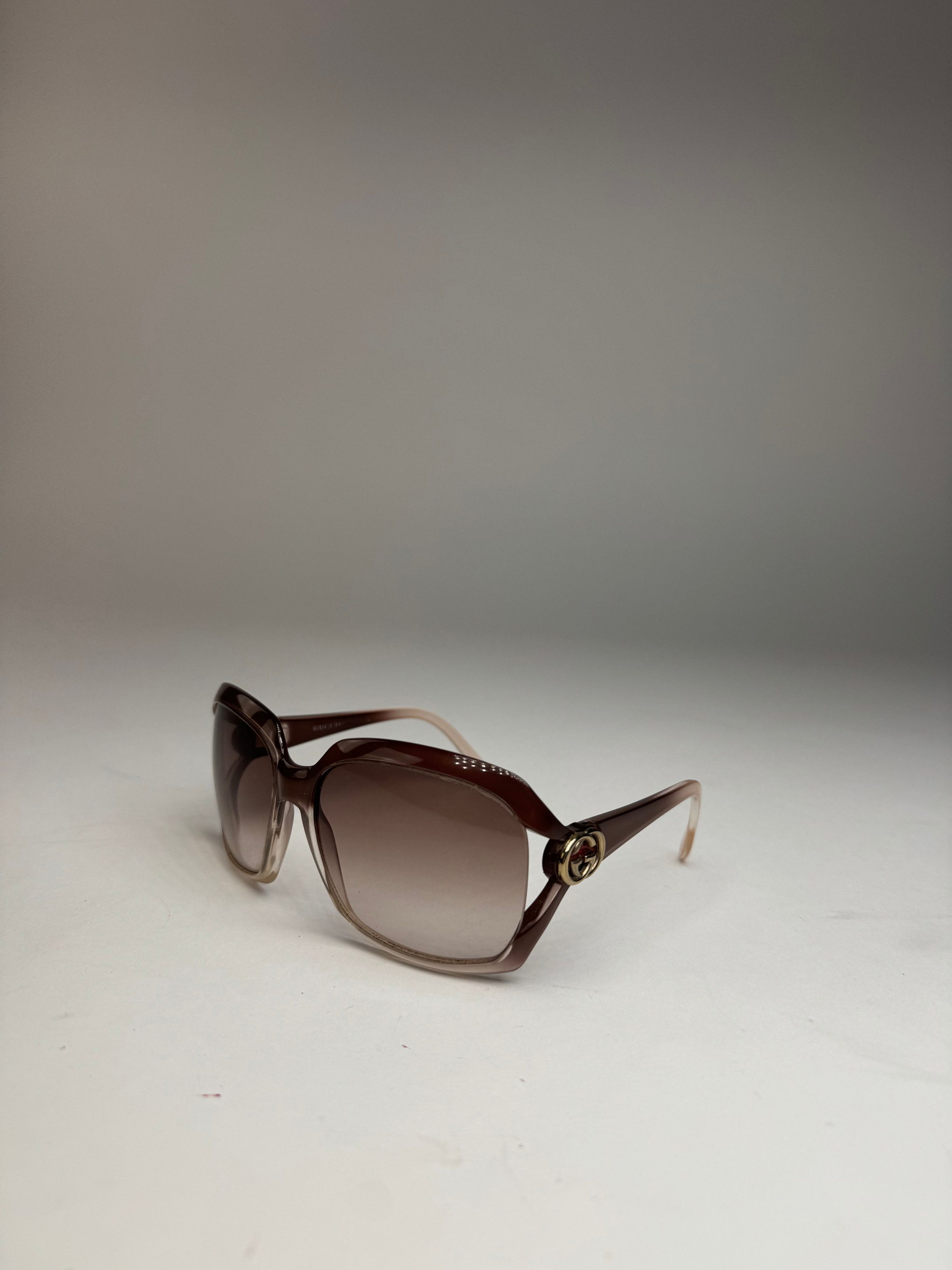 Gucci Vintage Overd Sunglasses Black Beige Size ONE SIZE - 1 Thumbnail