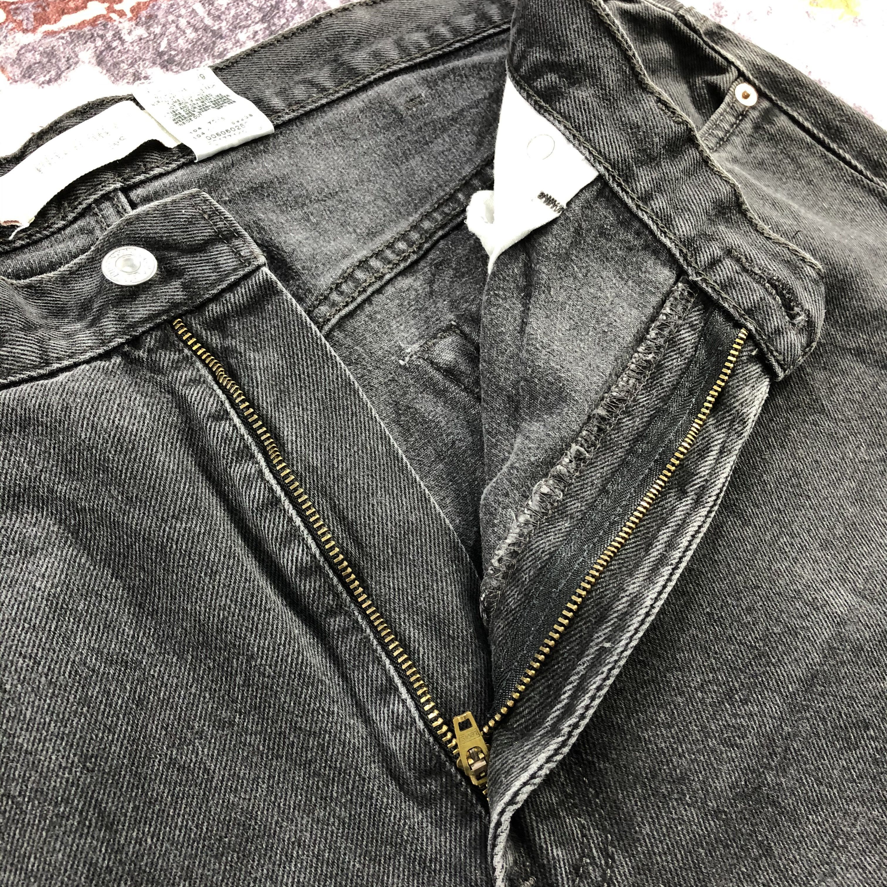 Levi's × Vintage Vintage Faded Black Levis 505 Jeans-JM2590 Size US 39 - 9 Thumbnail