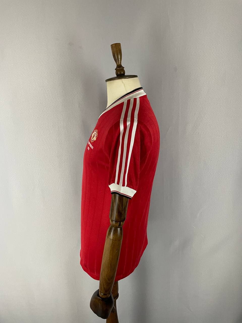 Adidas Adidas Manchester United Home Shirt 1982 Vintage Rare Size US L / EU 52-54 / 3 - 4 Thumbnail