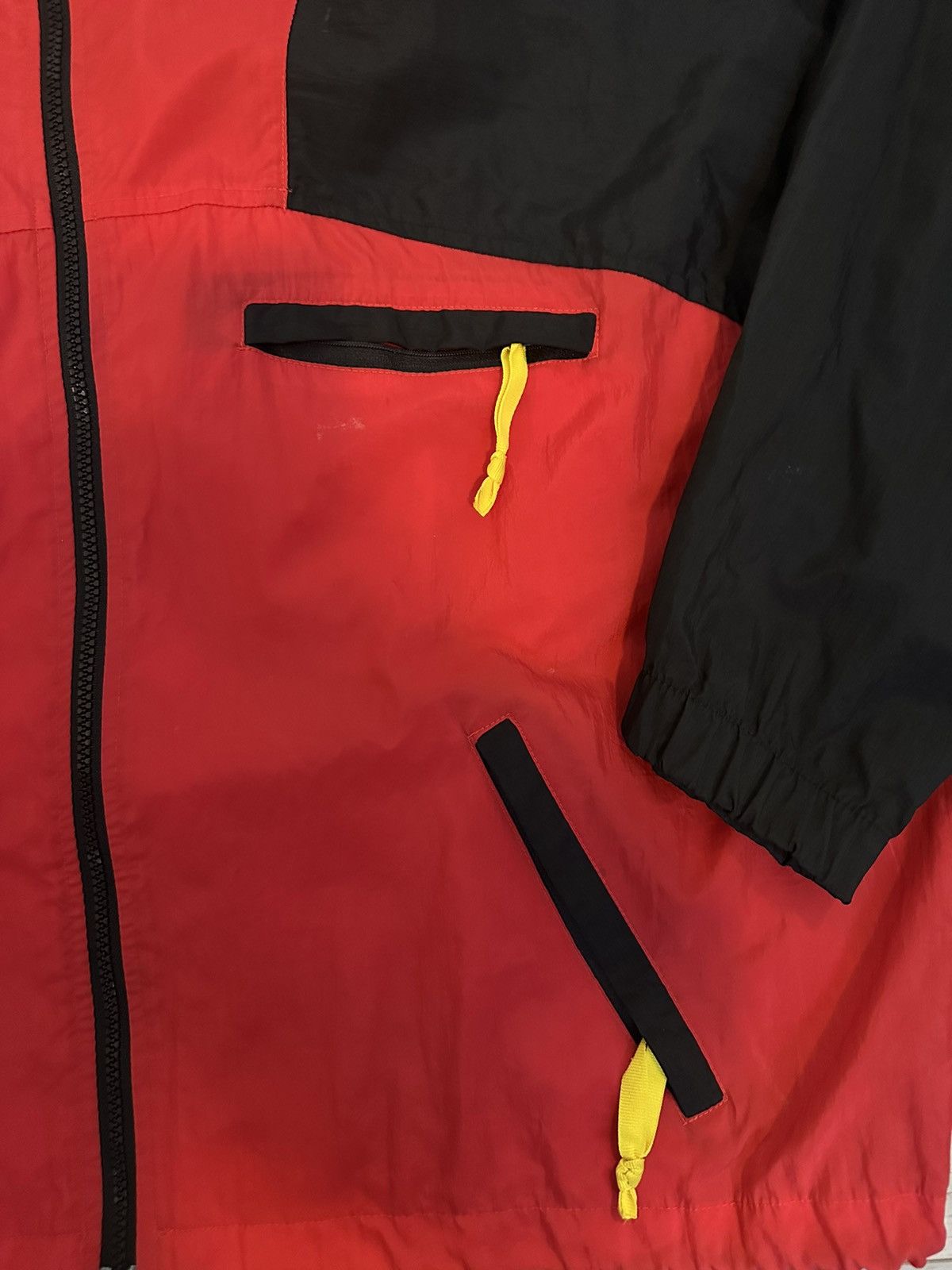 Marlboro 90s Marlboro Adventure Team Red Black Retro Windbreaker Size US L / EU 52-54 / 3 - 4 Thumbnail