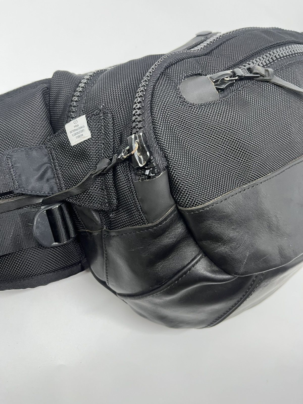 Visvim 2001 visvim BALLISTIC LUMBAR 8L VEGGIE BLACK Crossbody bag Size ONE SIZE - 14 Thumbnail