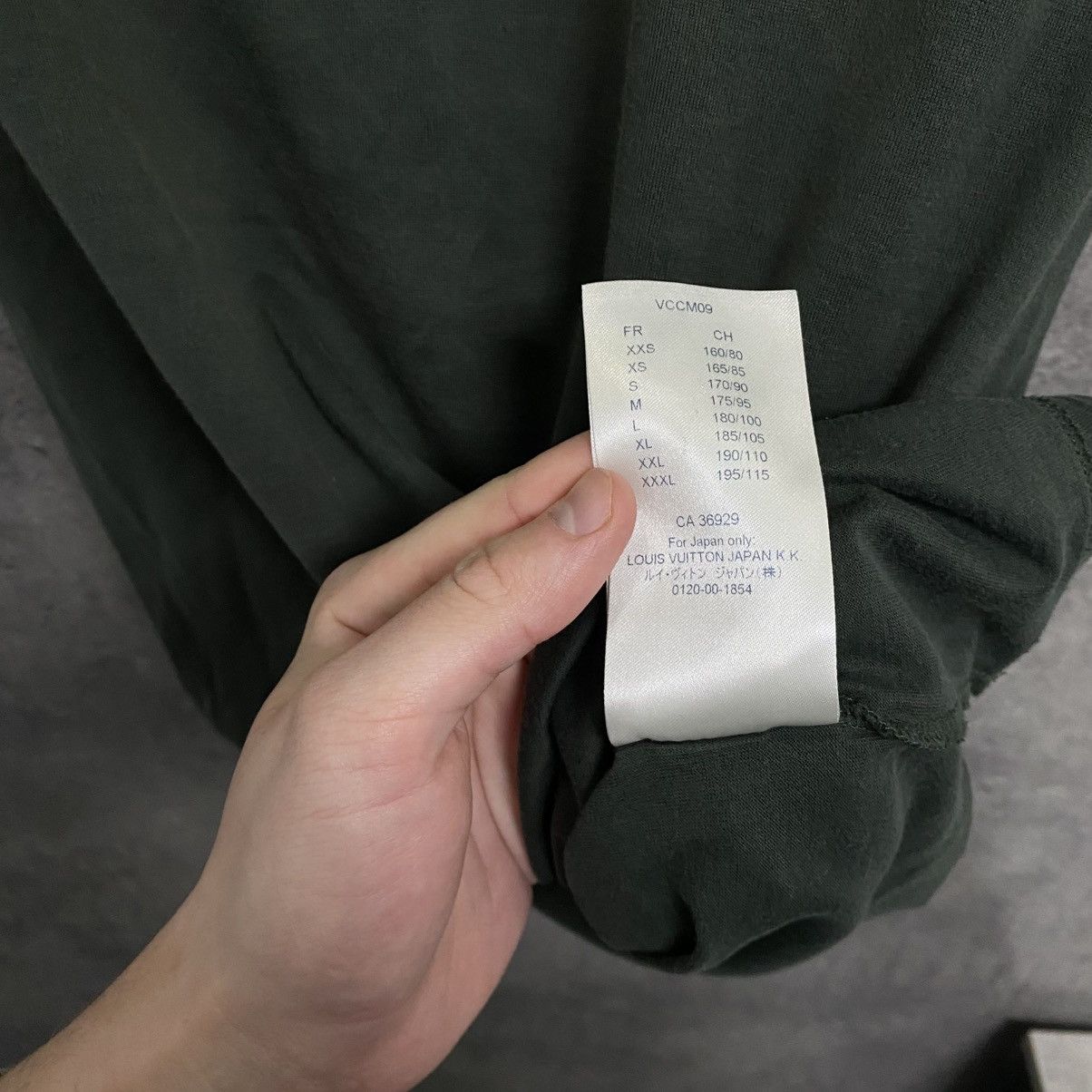 Louis Vuitton Louis Vuitton T shirt Size US M / EU 48-50 / 2 - 14 Thumbnail