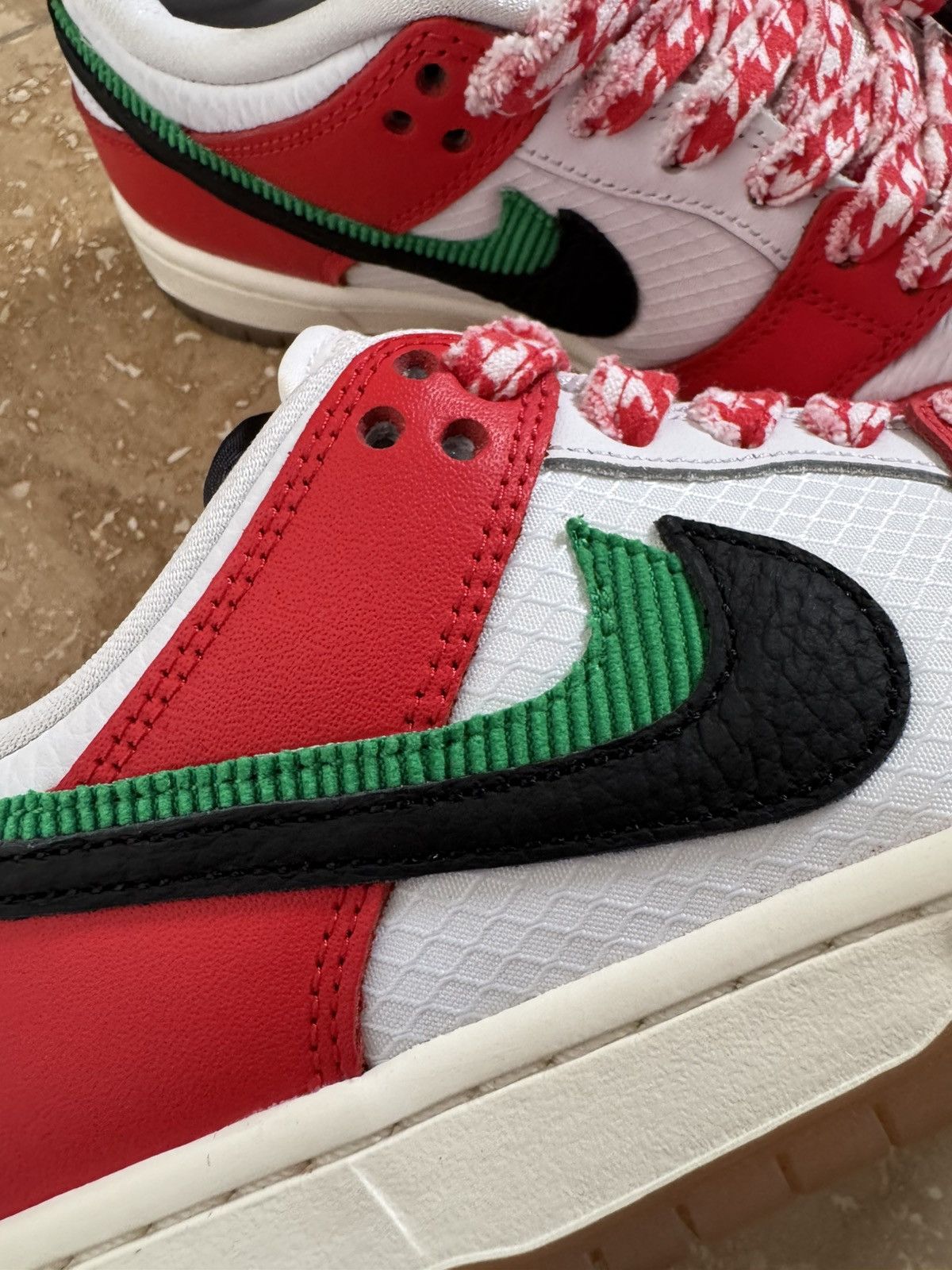 Nike SB NIKE CT2550-600 HABIBI SZ US 5.5 SEE ALL PHOTOS & DESCRIPTI Size US 5.5 / IT 35.5 - 15 Thumbnail
