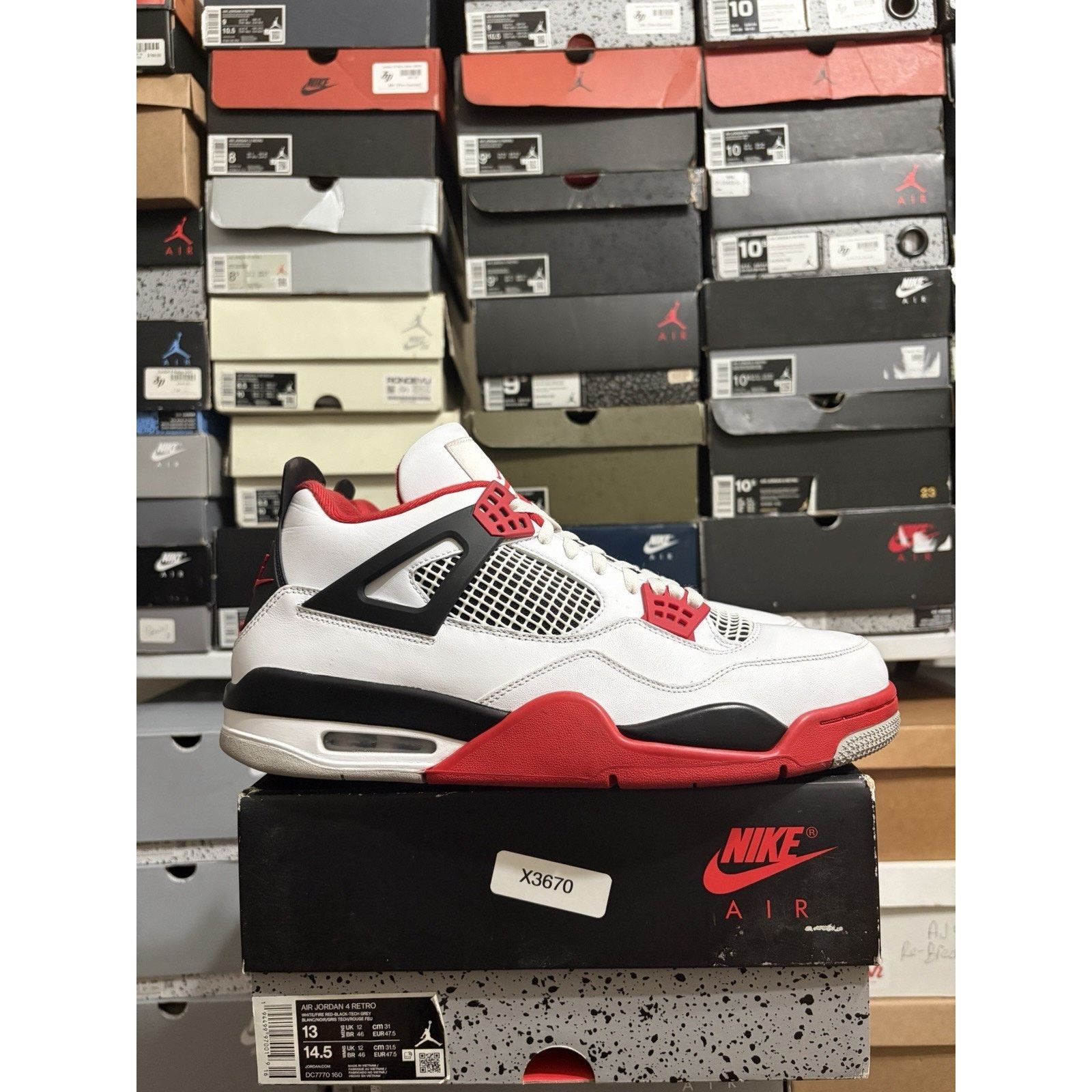 Jordan Brand Size 13 - Jordan 4 Retro Fire Red (2020) (DC7770-160) Size US 13 / EU 46 - 1 Thumbnail