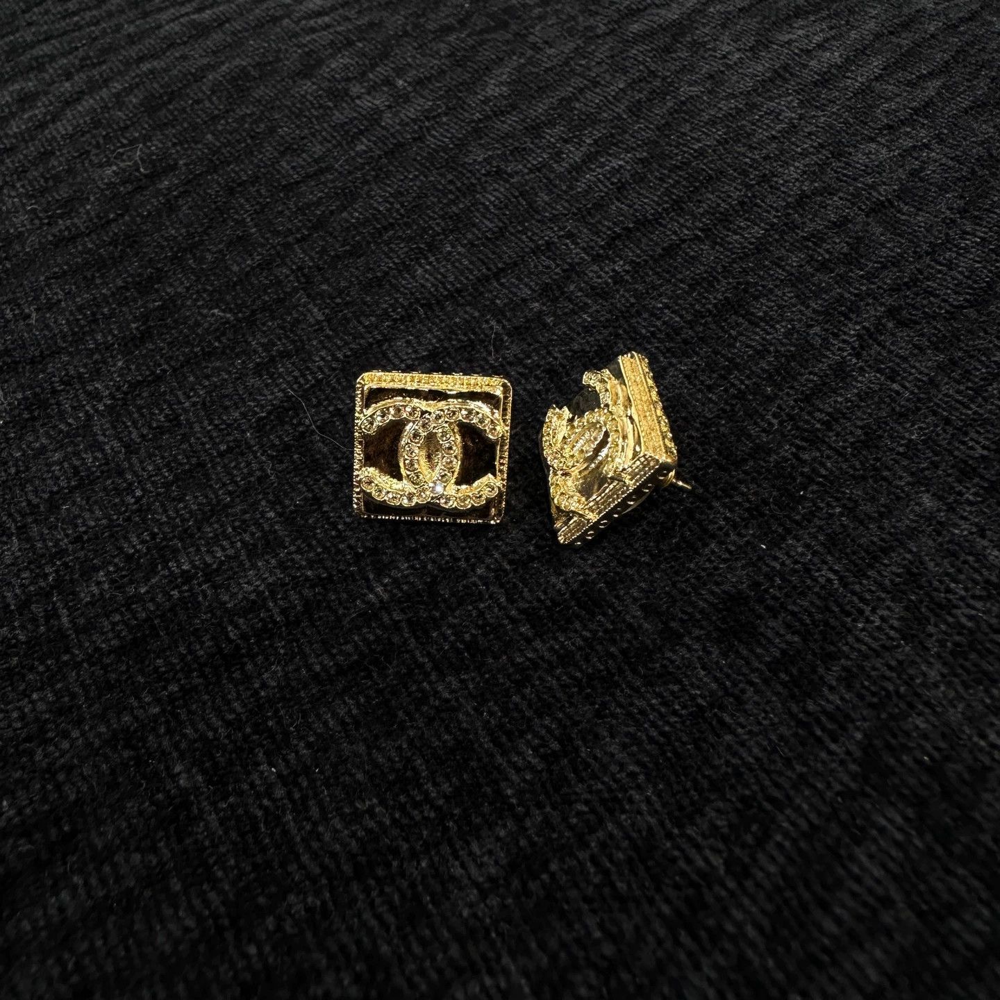 Chanel Chanel apr600 Crystal Logo Stud Earrings Size ONE SIZE - 1 Thumbnail