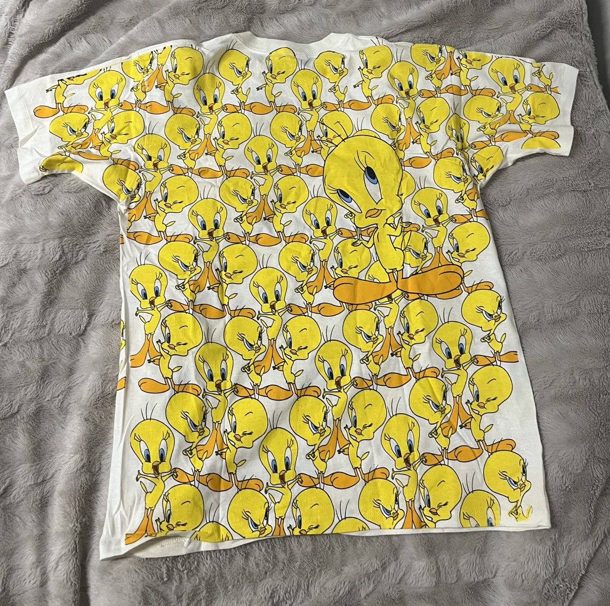 Brockum Looney Tunes Tweedy Bird All vintage overprint t-shirt Size US L / EU 52-54 / 3 - 2 Thumbnail
