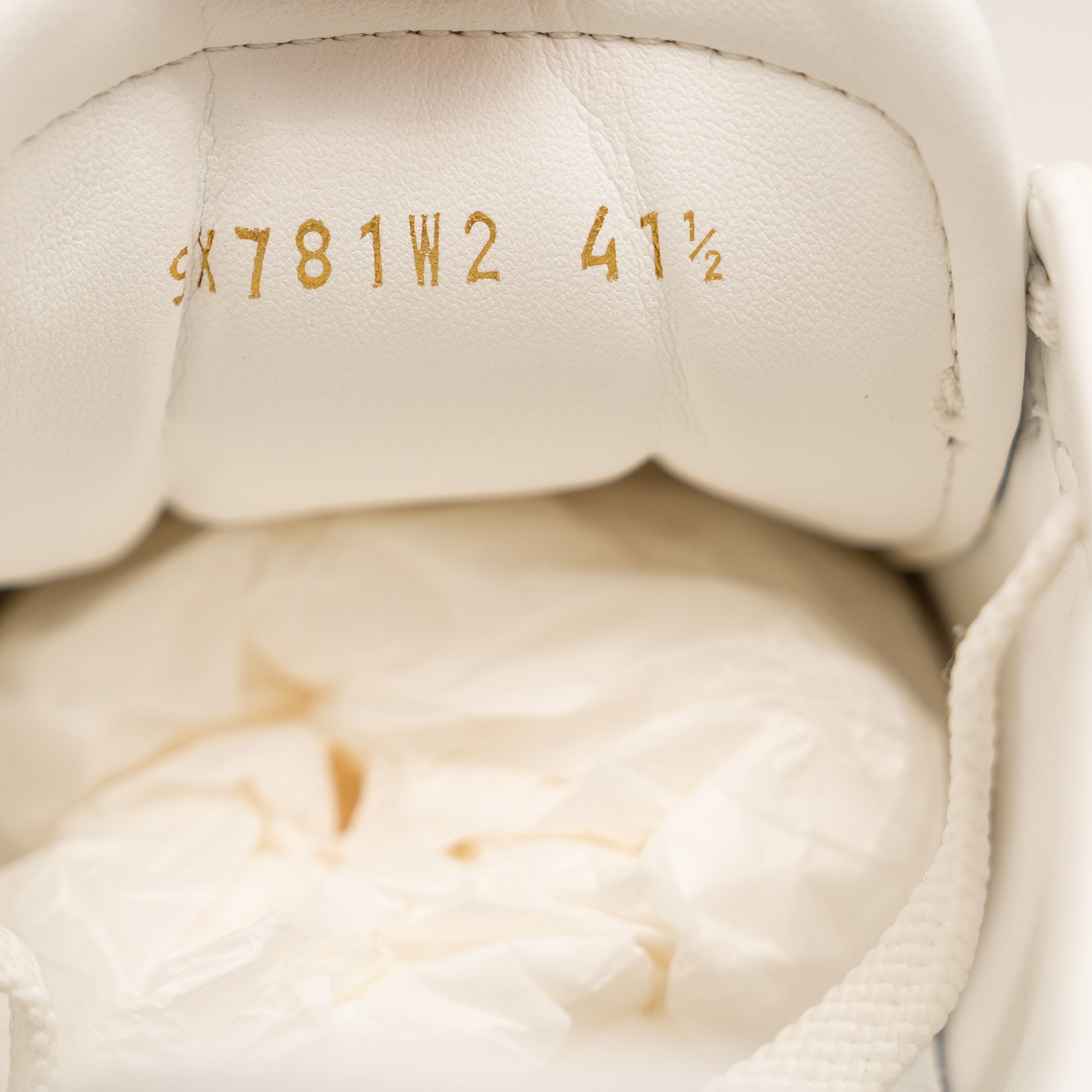 Valentino 41.5eu 8.5 us Valentino Open For A Change White Black Size US 8.5 / EU 41-42 - 14 Thumbnail