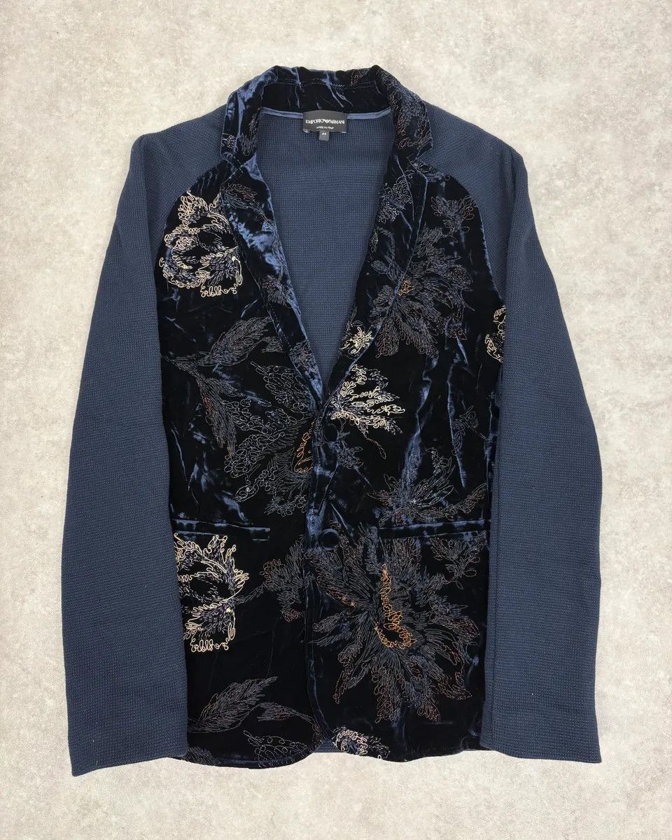 Emporio Armani AW2018 Emporio Armani Black Floral Velvet & Navy Jacket Size US S / EU 44-46 / 1 - 1 Thumbnail