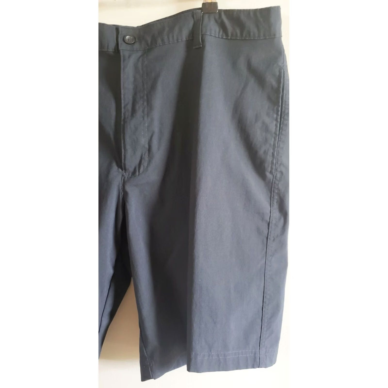 Champion Champion C9 Golf Chino Shorts Men 36 Black Stretch Activewear Standard Fit Size US 36 / EU 52 - 2 Thumbnail