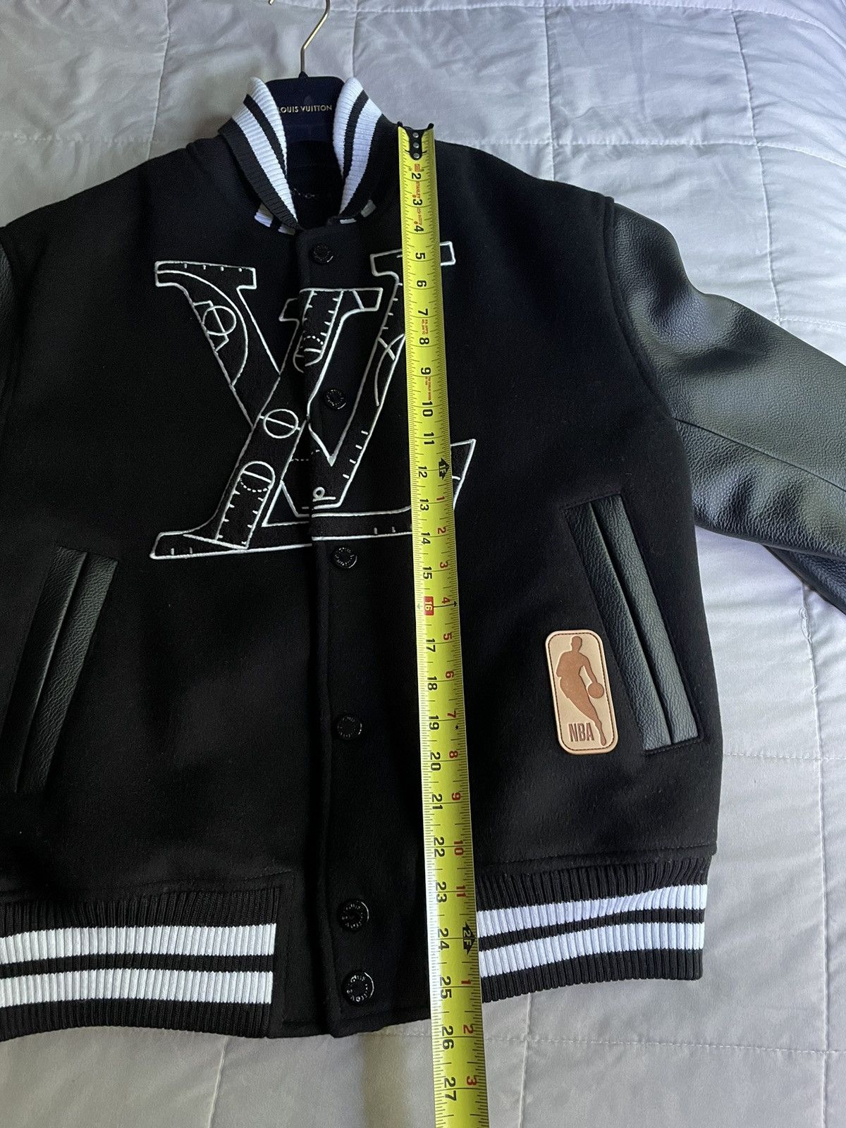 Louis Vuitton Louis Vuitton NBA Leather Varsity Jacket Size US M / EU 48-50 / 2 - 8 Thumbnail