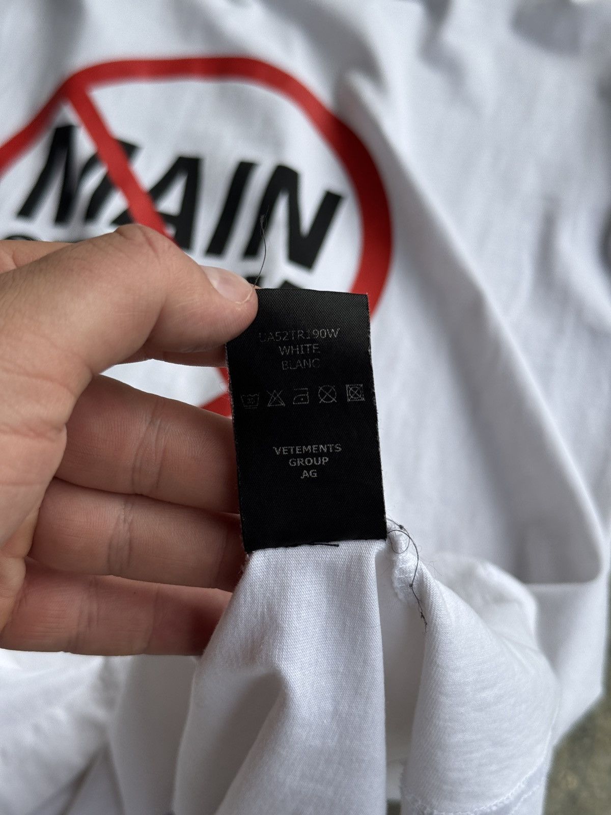 Designer × Vetements *RARE* VETEMENTS GVASALIA MAINSTREAM DOUBLE FACE TEE Size US XS / EU 42 / 0 - 13 Thumbnail
