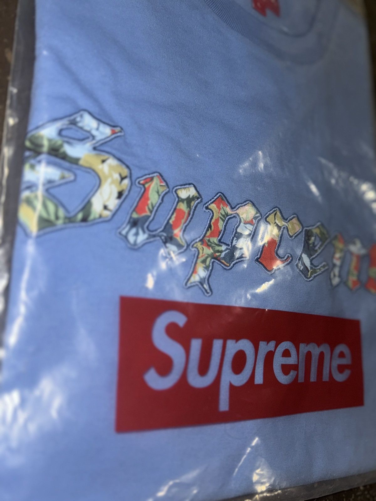 Supreme Supreme Floral Appliqu Size US L / EU 52-54 / 3 - 4 Thumbnail
