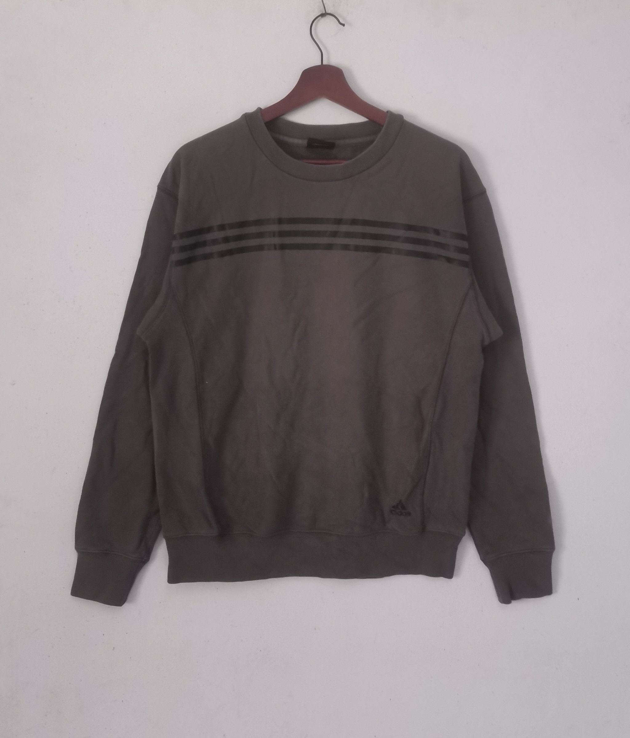 Adidas Rare Adidas sweatshirt pullover jumper crew neck Size US S / EU 44-46 / 1 - 1 Thumbnail