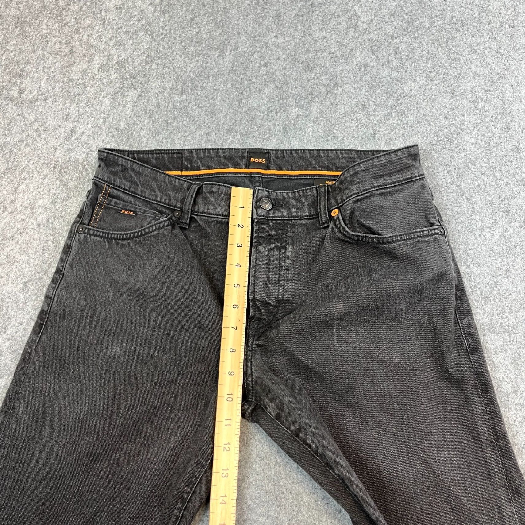 Hugo Boss HUGO BOSS Jeans Regular Tapered 34 32 Dark Wash Black Faded Stretch Maine Mens Denim 5-Pocket Design Comfort Easy Care Pockets Waist 34 Zip Size US 34 / EU 50 - 5 Thumbnail