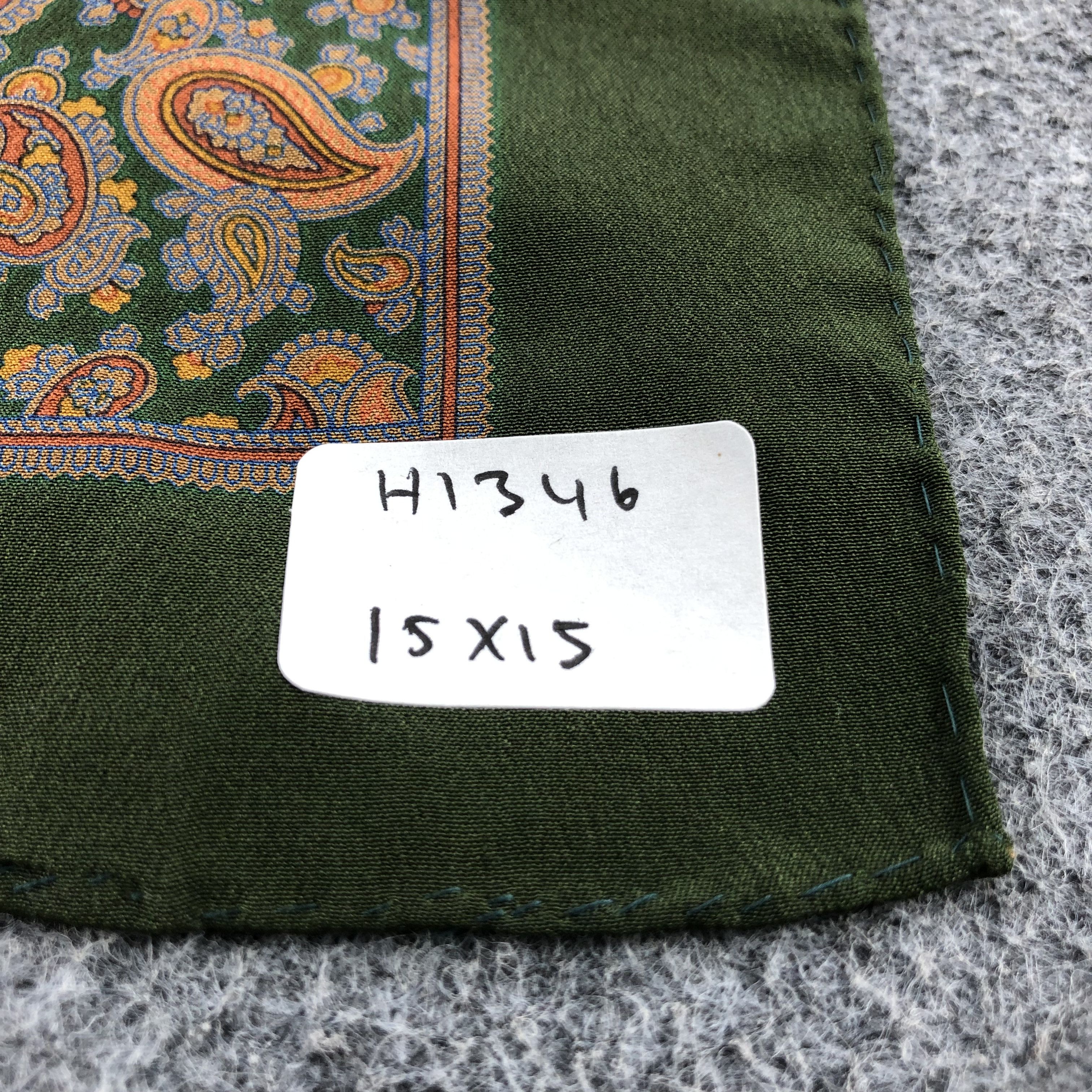 Vintage Paisley Silk Handkerchief Neckerchief Bandana H1346 Size ONE SIZE - 5 Thumbnail