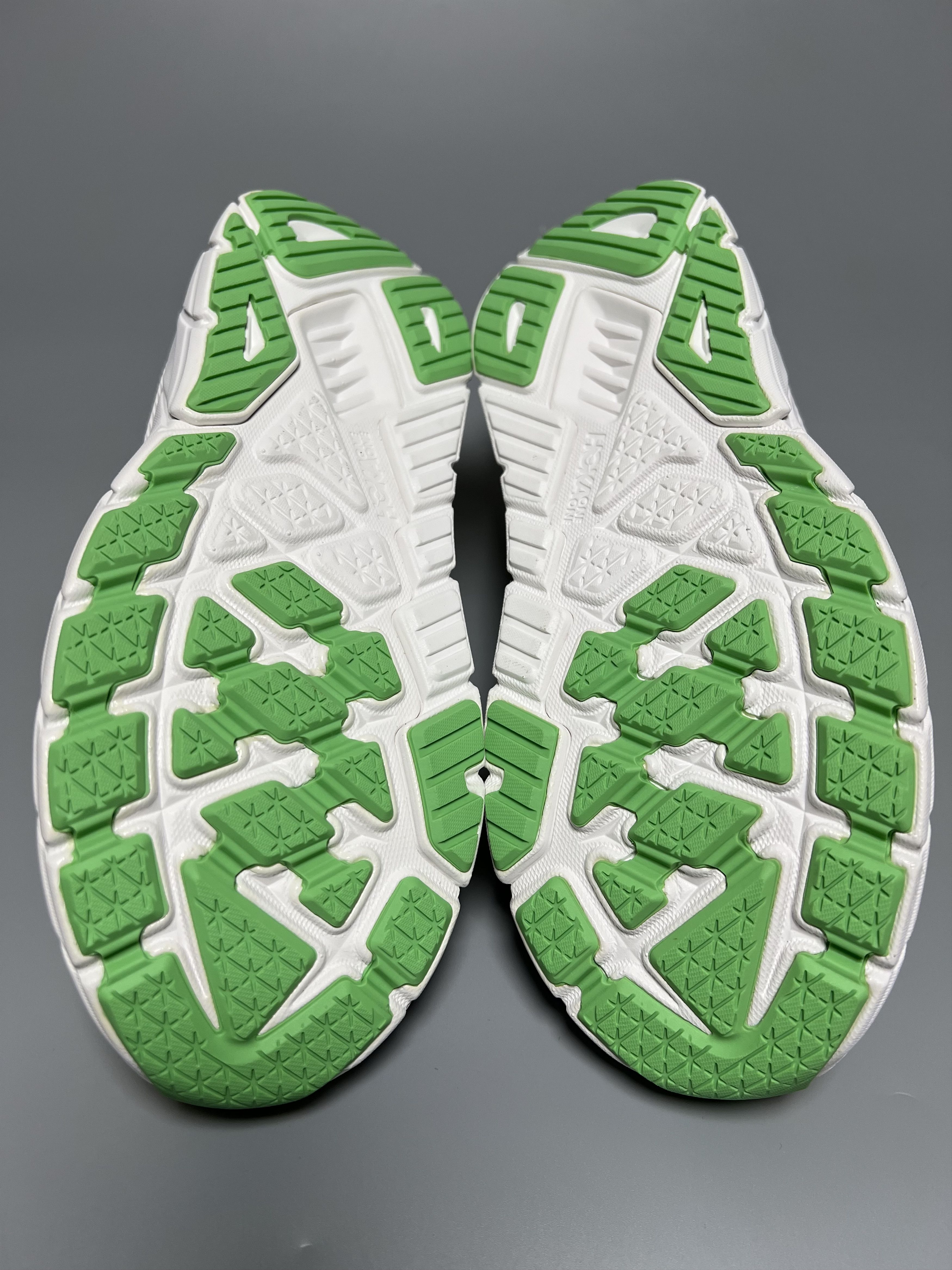Hoka 10D Hoka One One Arahi 7 Men's Running Shoes Walking Gym Size US 10 / EU 43 - 14 Thumbnail