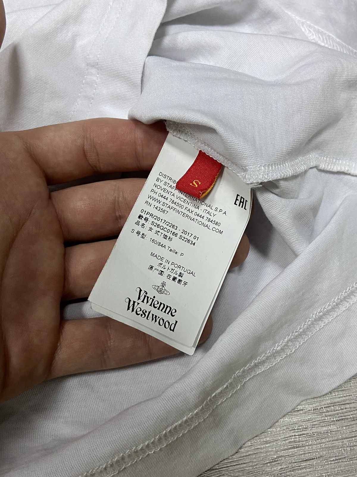 Vivienne Westwood Vivienne Westwood RARE big heart IOU designer t-shirt Size S / US 4 / IT 40 - 6 Thumbnail
