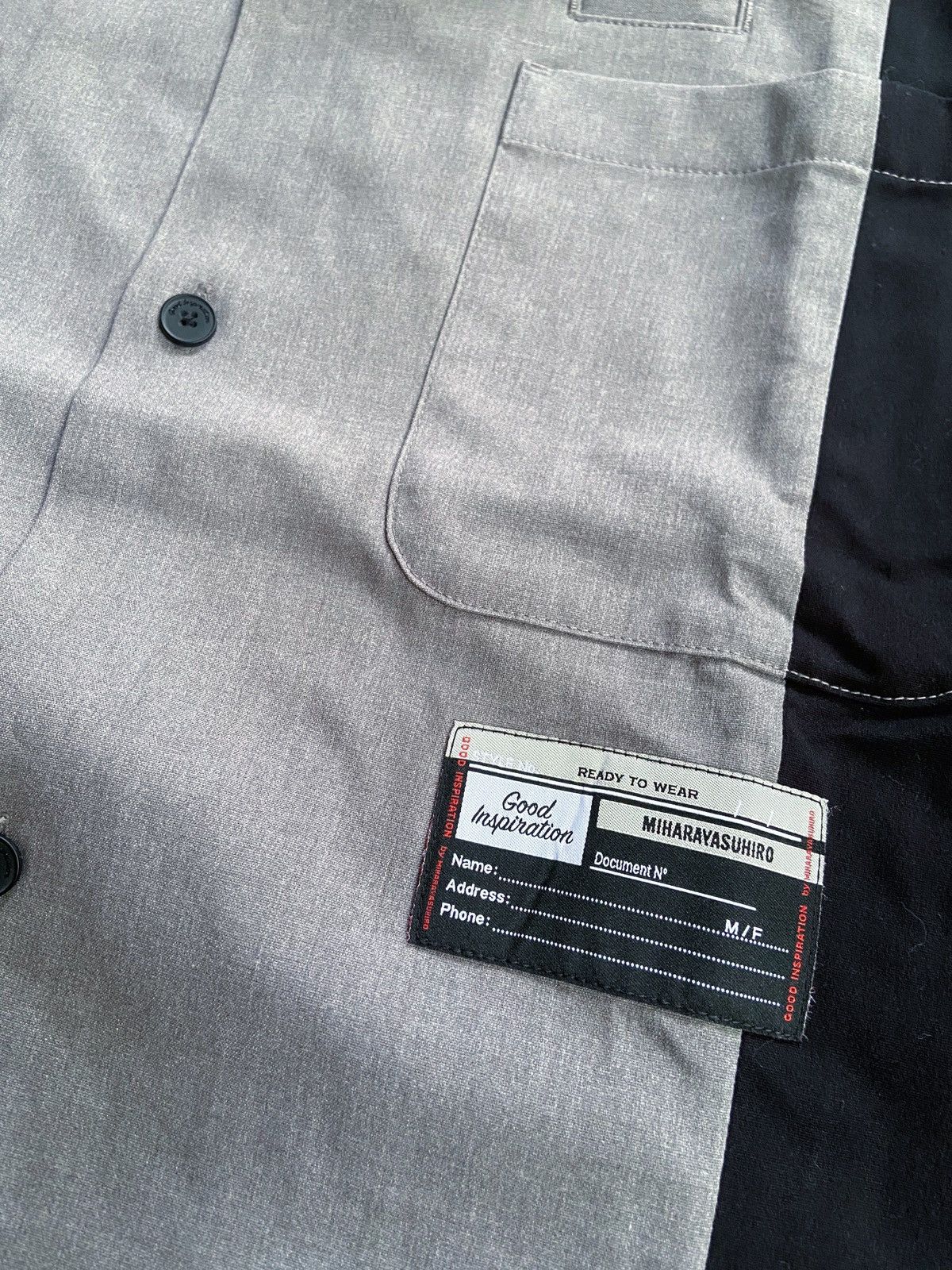GU × Maison MIHARA YASUHIRO MIHARAYASUHIRO x G.U TWO TONE COLORS BUTTON DOWN SHIRT Size US XL / EU 56 / 4 - 7 Thumbnail