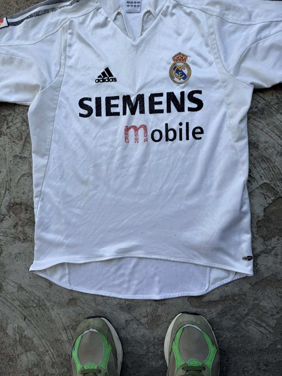 Adidas Vintage Y2K Real Madrid Adidas 2004 Blokecore Soccer Jersey Size US S / EU 44-46 / 1 - 6 Thumbnail