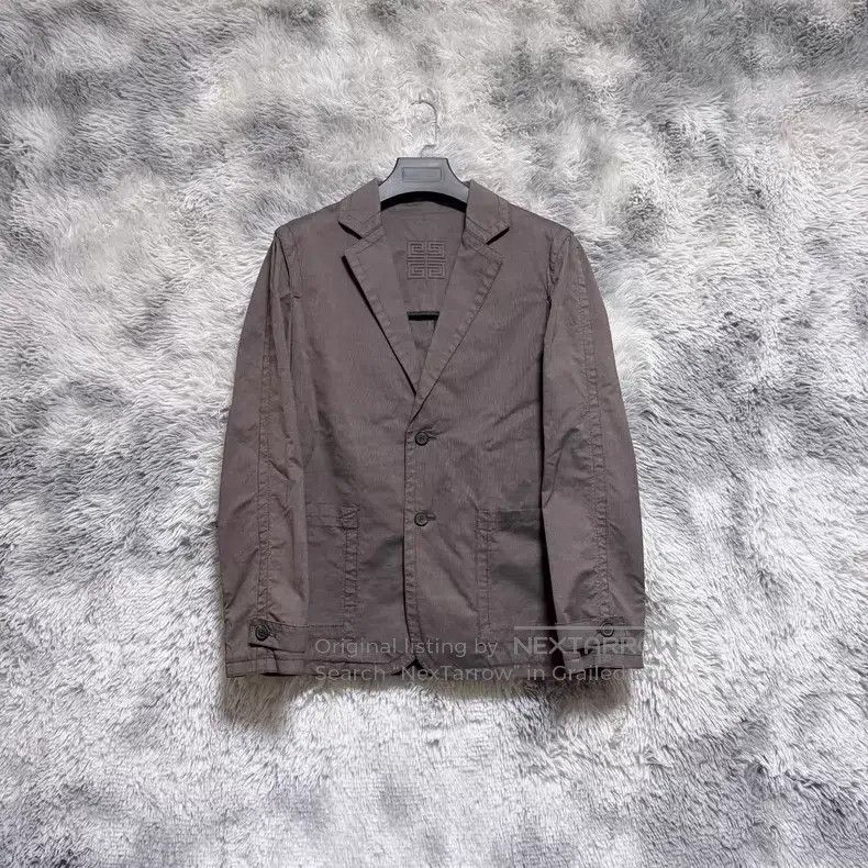 Givenchy Givenchy Solid V-neck Double-breasted Casual Long-sleeve J Size US S / EU 44-46 / 1 - 1 Thumbnail