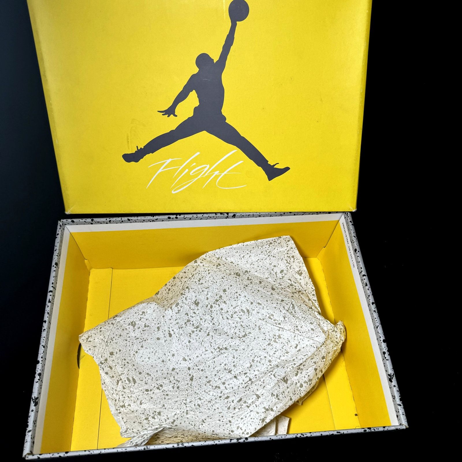 Jordan Brand × Nike Size 9 - Nike Air Jordan 4 Retro Lightning 2021 Men's Shoes Size US 9 / EU 42 - 9 Thumbnail