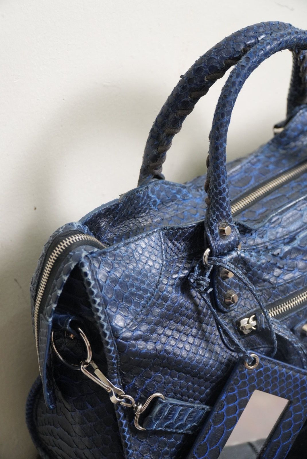 Balenciaga RARE Balenciga 2000’s Blue Python City Bag Size ONE SIZE - 7 Thumbnail