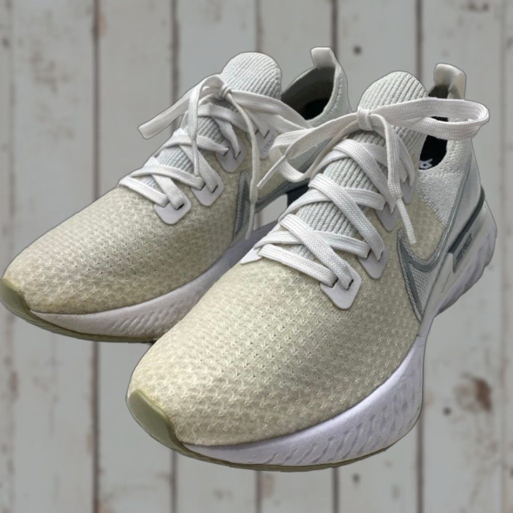 Nike Nike React Infinity Run Flyknit CD4372-101 Size 9.5 True White/Metallic Silver Size US 10 / IT 40 - 1 Thumbnail