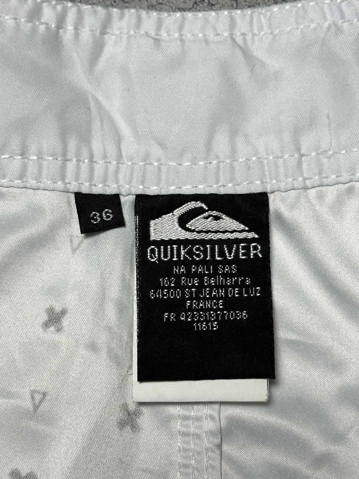 Quiksilver Vintage Quiksilver Big Logo Y2K Surf Shorts 36 Size US 36 / EU 52 - 11 Thumbnail