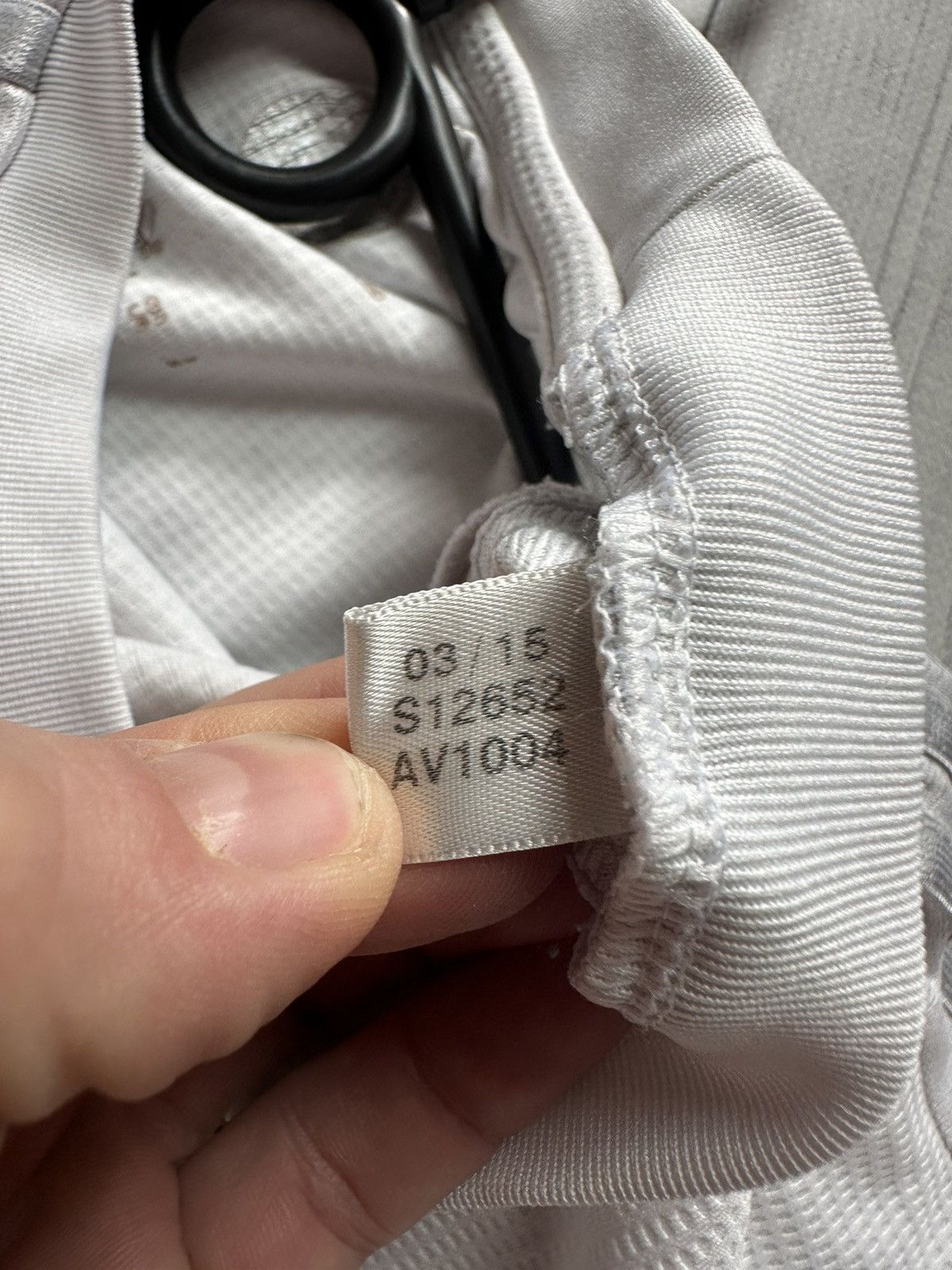 Adidas × Vintage Vintage adidas Real Madrid soccer jersey size L Size US L / EU 52-54 / 3 - 6 Thumbnail