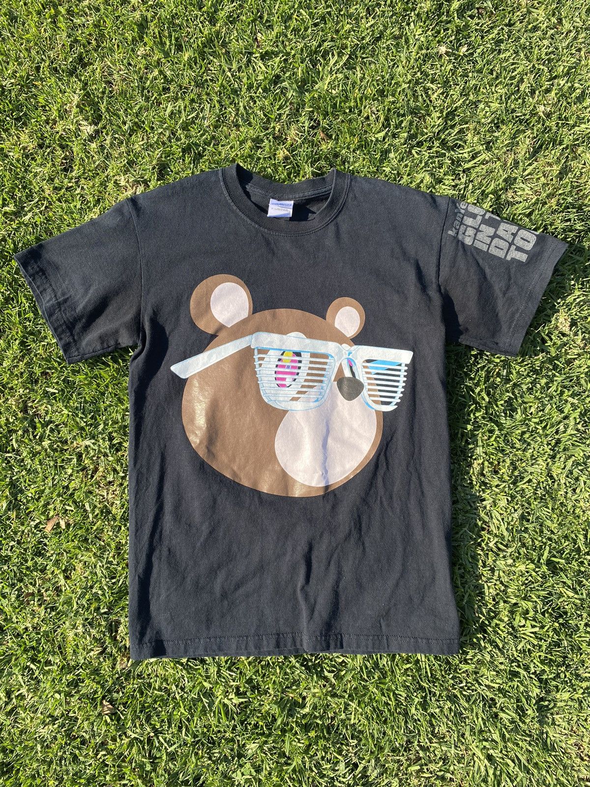 Kanye West × Takashi Murakami 2007 ‘Glow In The Dark’ Tour Tee Size US S / EU 44-46 / 1 - 1 Thumbnail