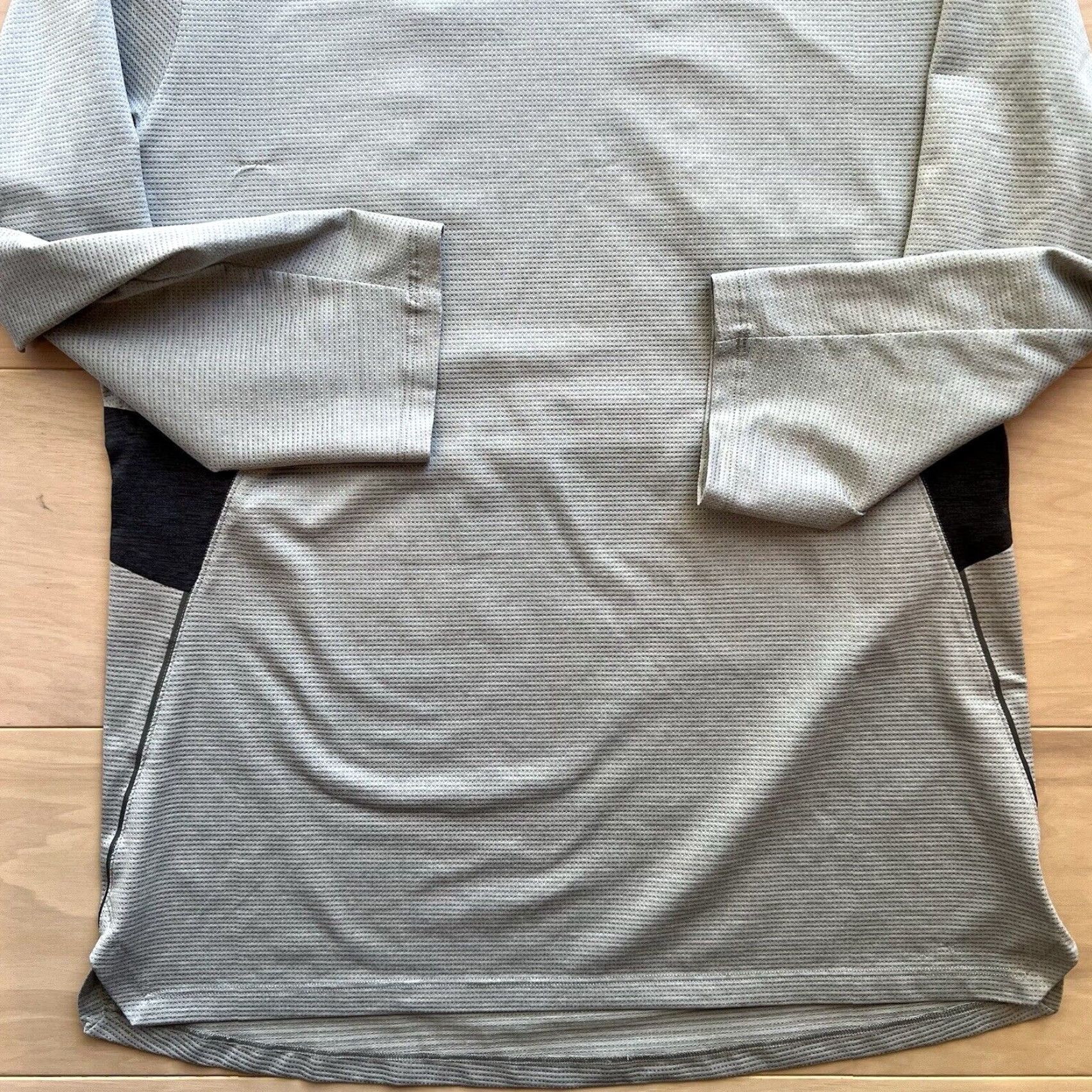 Lululemon Lululemon Vent Shirt S Gray 3/4 Sleeve T‑Shirt Men Regular Round Neck Athletic All Seasons Logo Vintage? No Size US S / EU 44-46 / 1 - 4 Thumbnail