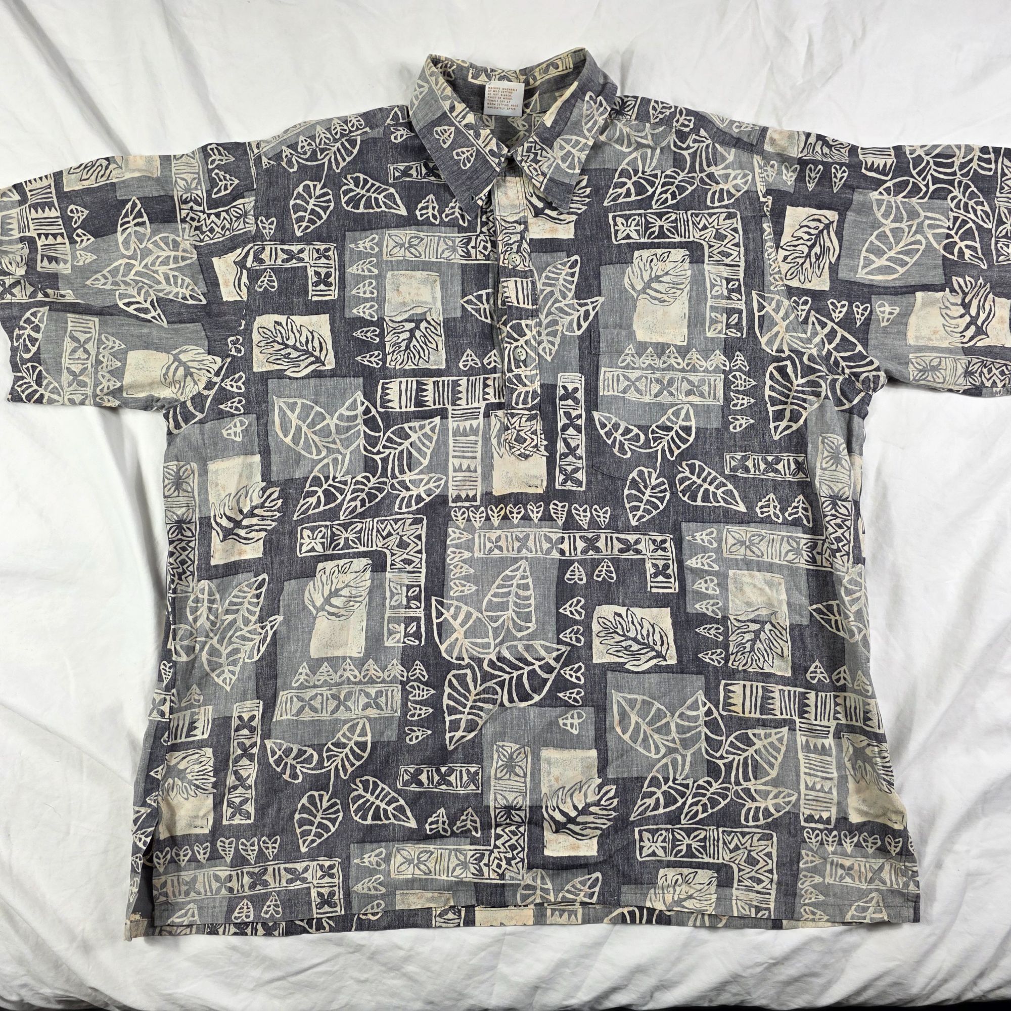 Other Vintage Go Barefoot Mens Size XL Gray Shirt Tropical Tapa Re Size US XL / EU 56 / 4 - 1 Thumbnail