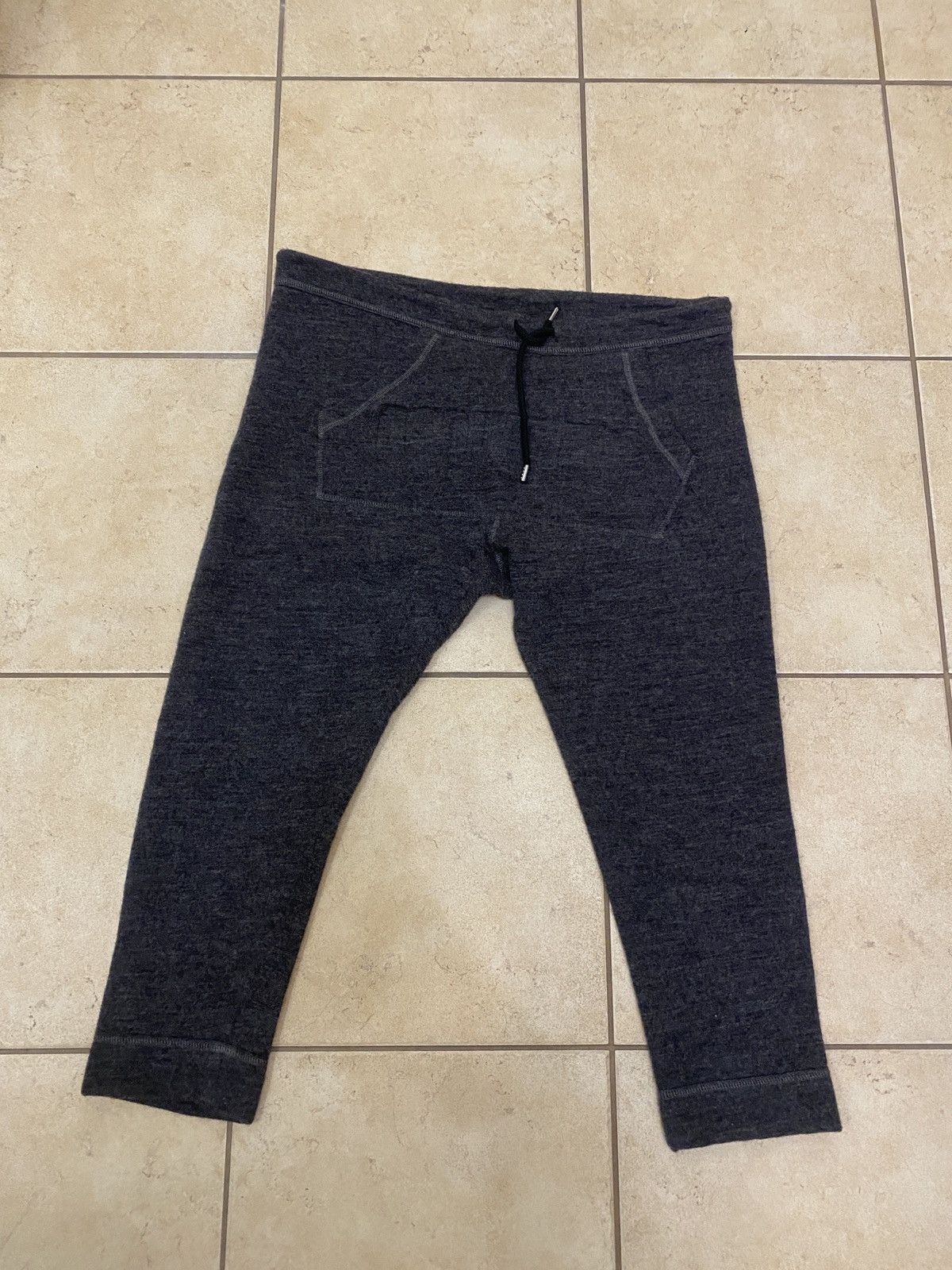Dsquared2 Luxury Dsquared2 wool low waisted pants Size US 34 / EU 50 - 1 Thumbnail