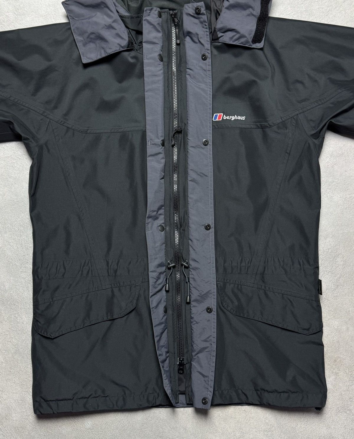 Berghaus Berghaus Gore-Tex Waterproof Outdoor Zip Up Hooded Jacket Size US M / EU 48-50 / 2 - 11 Thumbnail