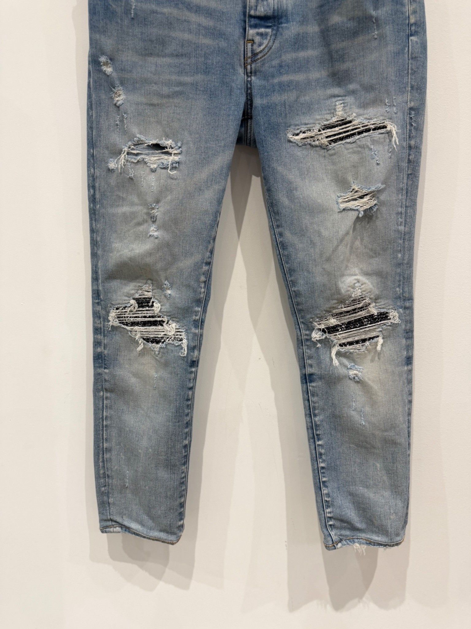 Amiri Amiri MX1 Black Bandana Patch Jeans Blue Size US 32 / EU 48 - 3 Thumbnail