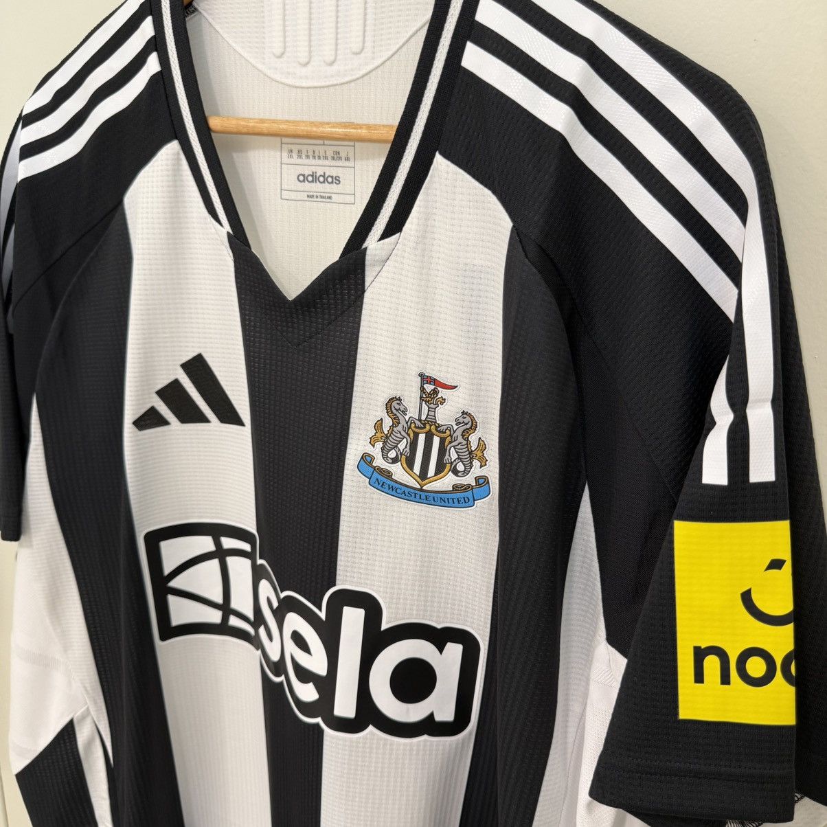 Adidas Newcastle United Size US XXL / EU 58 / 5 - 5 Thumbnail