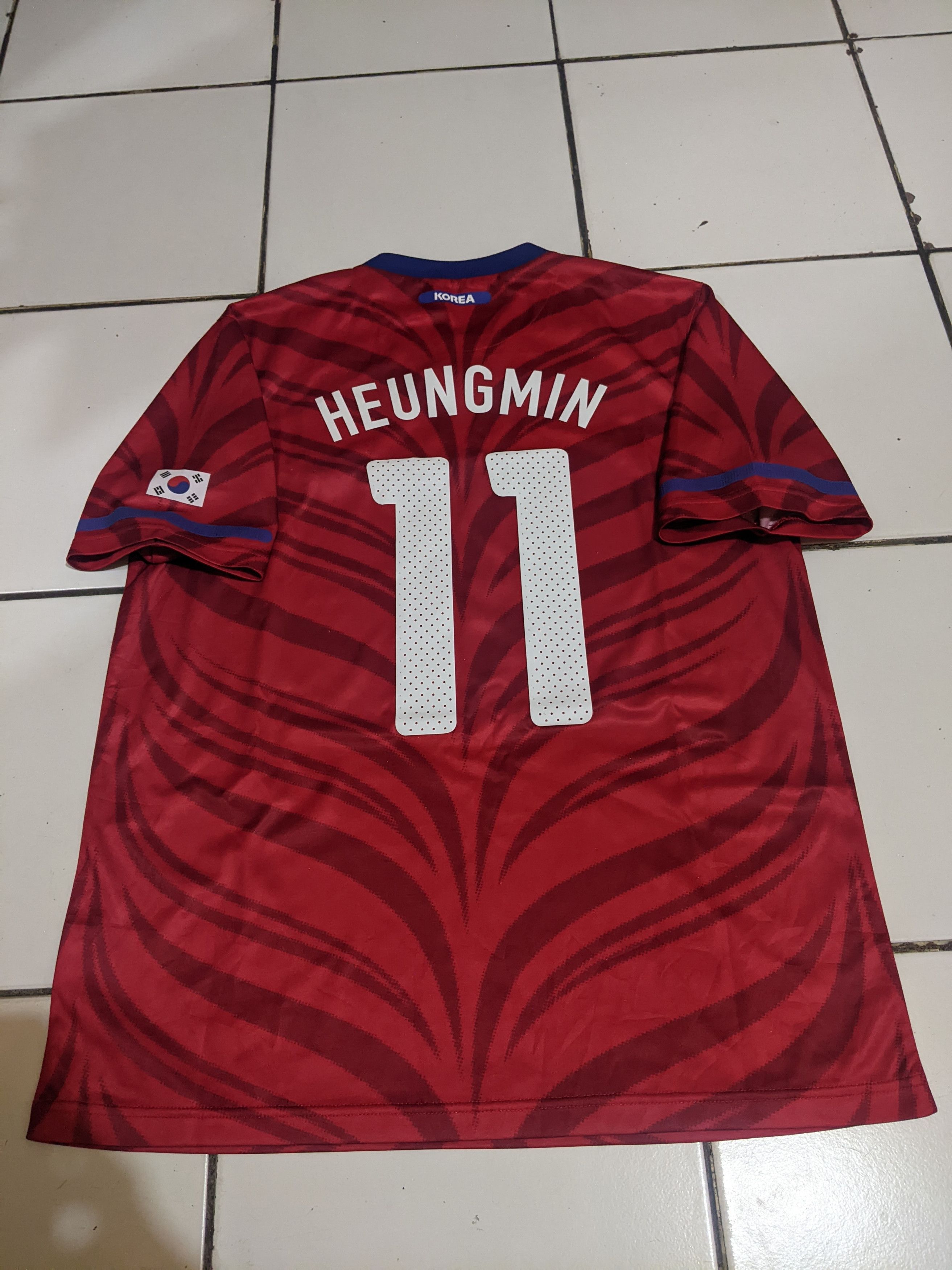 Nike South korea HEUNGMIN 2010 jersey football shirt Size US L / EU 52-54 / 3 - 2 Thumbnail