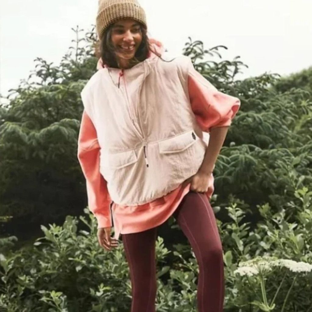 Free People 🫶🏻Like New Free People 1/2 Zip Puffer Vest, size S Size S / US 4 / IT 40 - 1 Thumbnail