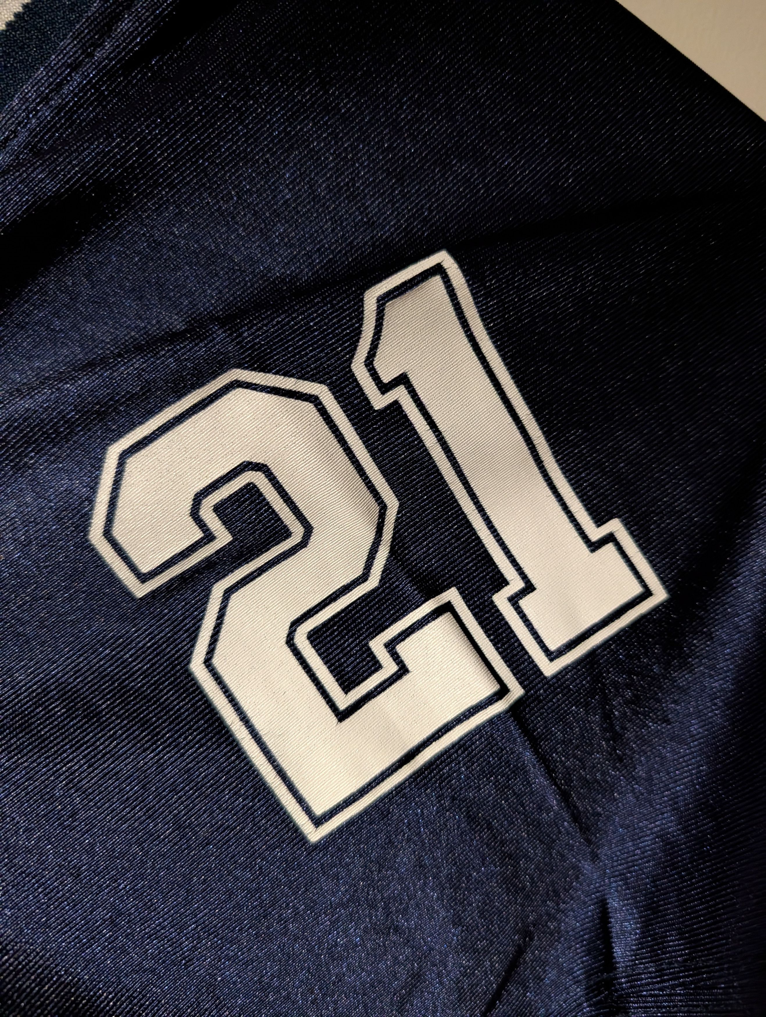 NFL Vintage Dallas Cowboys Julius. Jones NFL Football Jersey Size US XXL / EU 58 / 5 - 5 Thumbnail